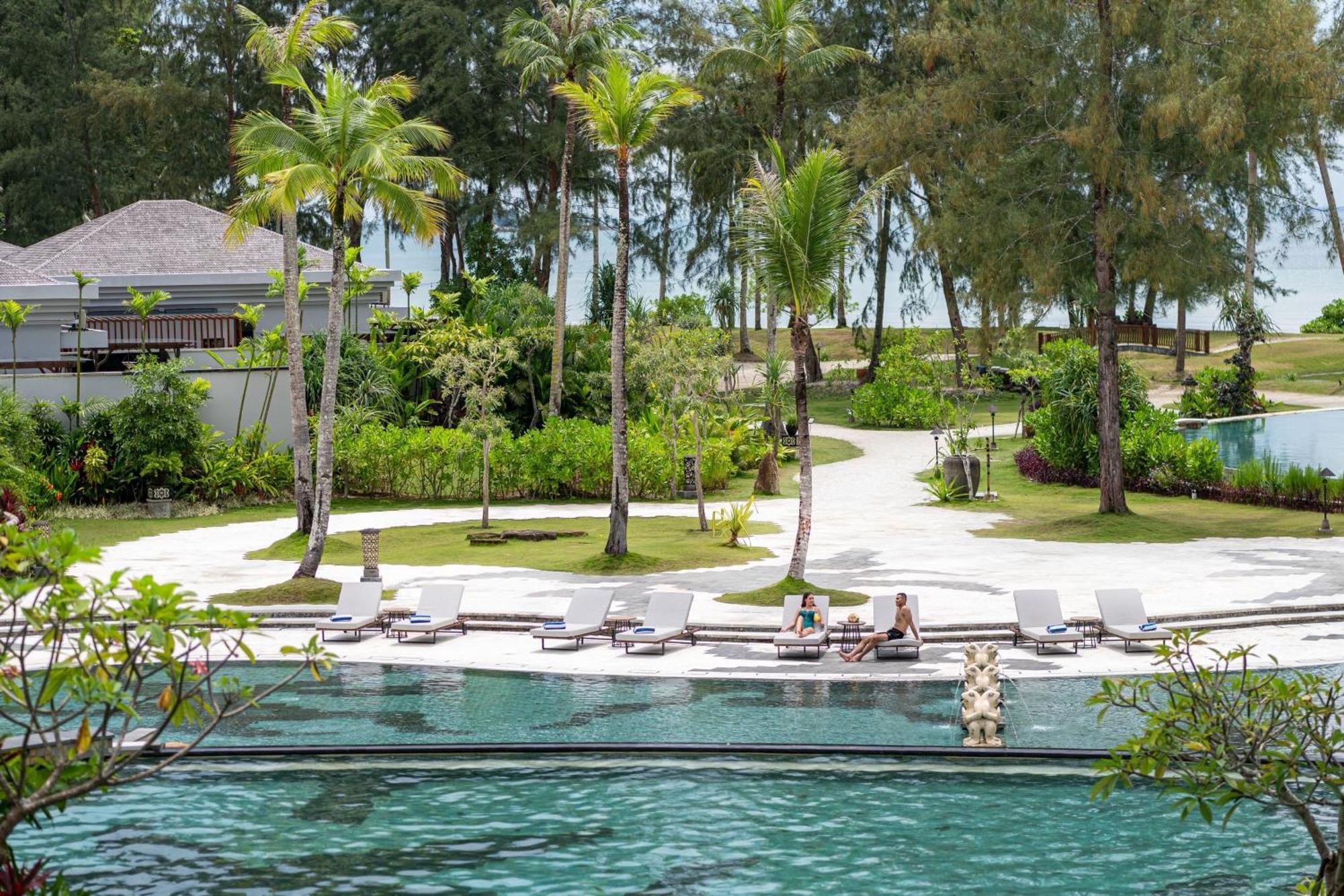 Four Points By Sheraton Bintan, Lagoi Bay Exterior photo